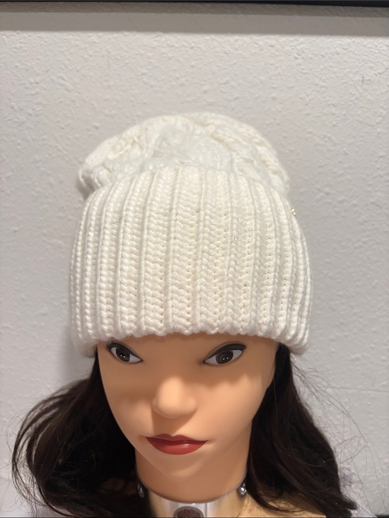 Michael Kors Accessories - Michael Kors Cream Cable Knit Beanie